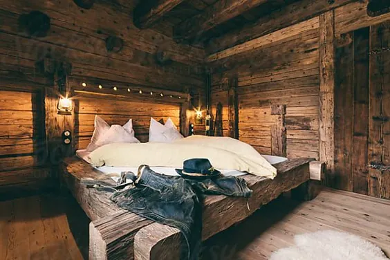 داخلی یک کابین چوبی آلپ - اتاق خواب توسط Akela - از Alp تا Alp