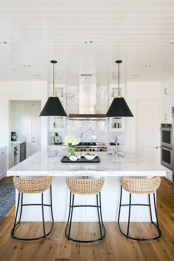 یک آشپزخانه مدرن با پالت همیشگی
