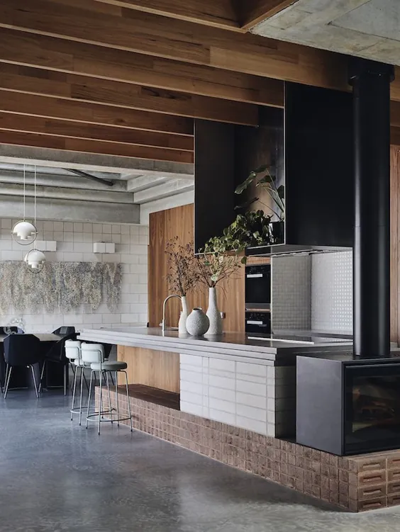 طراحی مدرن آشپزخانه معاصر با لمس صنعتی