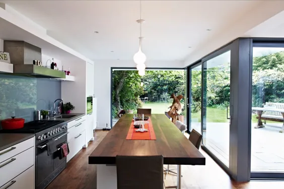 ایده های طراحی داخلی آشپزخانه دیواری شیشه ای.