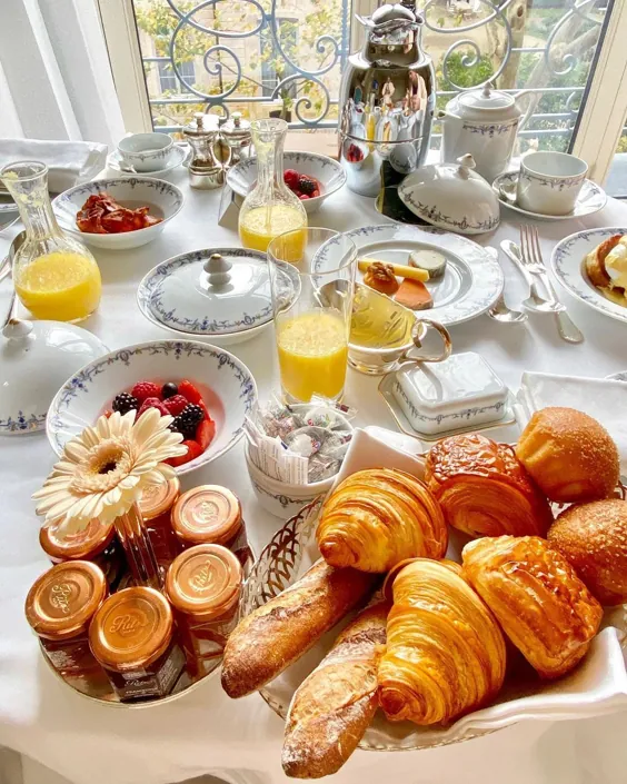 صبحانه در ریتز پاریس | پاریس