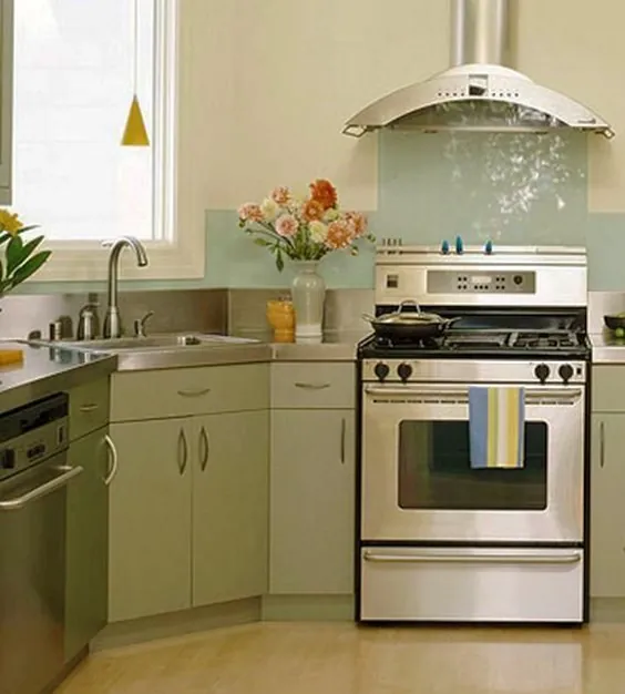 آشپزخانه های مدرن با صرفه جویی در فضا و سینک ظرفشویی های ارگونومیک