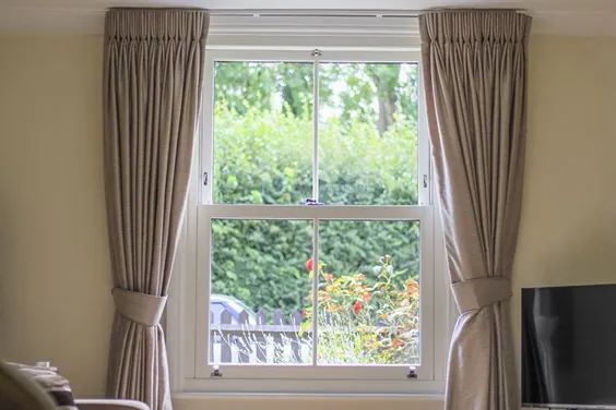 Solarlux SL 60e Bi-Folding Doors، Sliding Sash Windows and Apeer Front Door، Warfield - Windows Thames Valley Windows