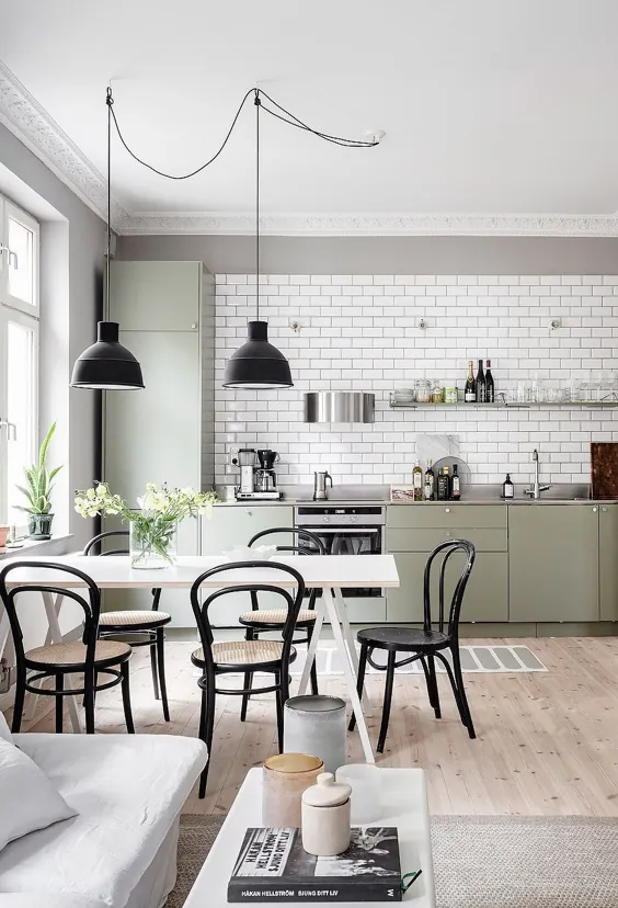 خانه ای خاکستری و زرق و برق دار با آشپزخانه زیتون - طراحی COCO LAPINE