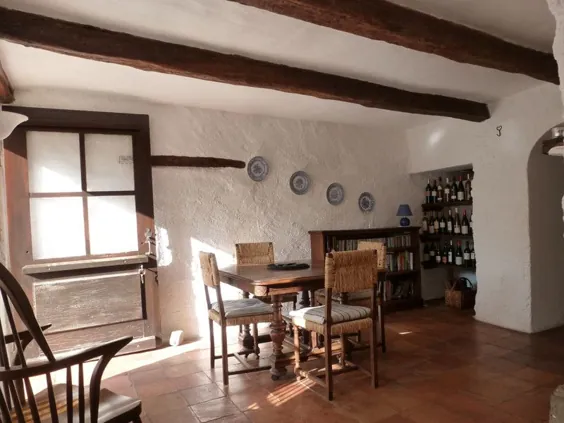خانه ای برای فروش در Aigues-Vives - Hérault - زیباترین خانه سنگی طبیعی ، پر از شخصیت ، در یک دهکده ایده آل در مینرووا ، حداقل 6/7 نفر با تراس می خوابند.  فرانسه REF: 104635LHS34 |  [12632]