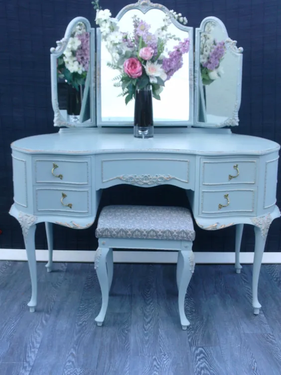 میز آرایش ، آینه و چهارپایه آنتونی سبک لوئی فرانسوی