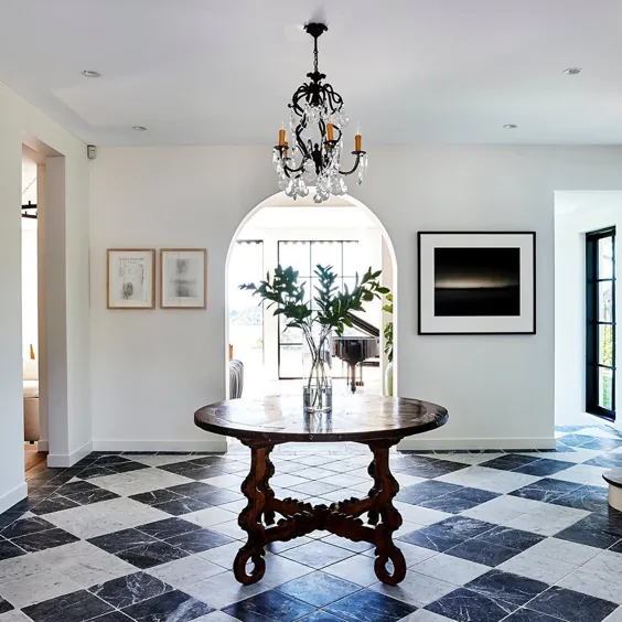 Aeria Country Floors در اینستاگرام: "معادل کاشی کاری شده یک فرش قرمز با" Bianca Carrara "و" Grigio Carnico "را برای این محل اقامت سلطنتی سیدنی ، ویلا به بیرون بچرخانید ..."