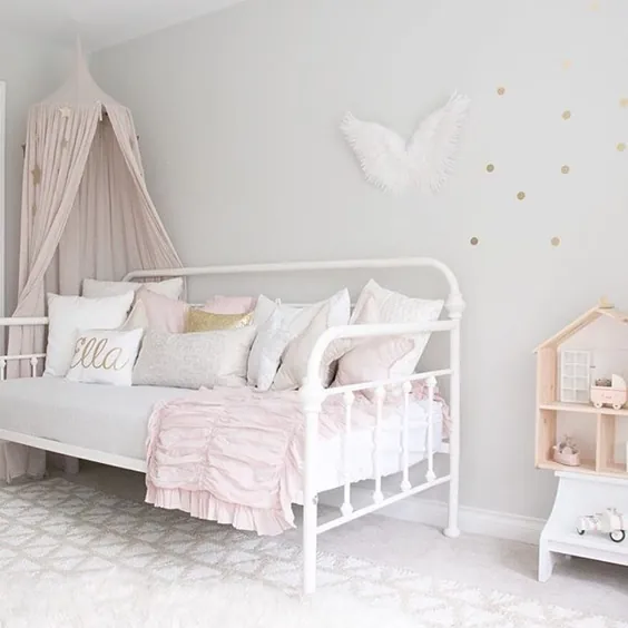 اتاق نرم و زیبا و زیبای ELLA - WINTER DAISY |  ملیسا بارلینگ ، دکوراتور داخلی کودکان و وبلاگ نویس سبک زندگی