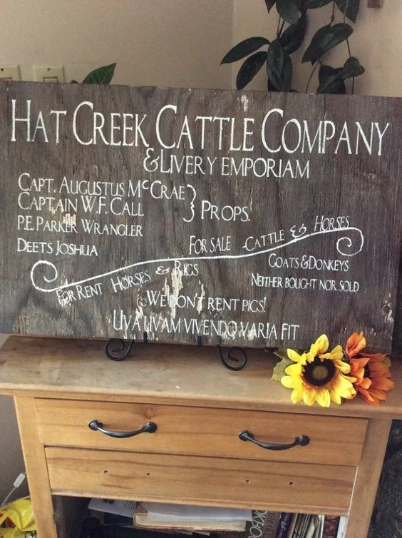 Hattle Creek Cattle Company Lonesome Dove Sign / برای غار انسان | اتسی