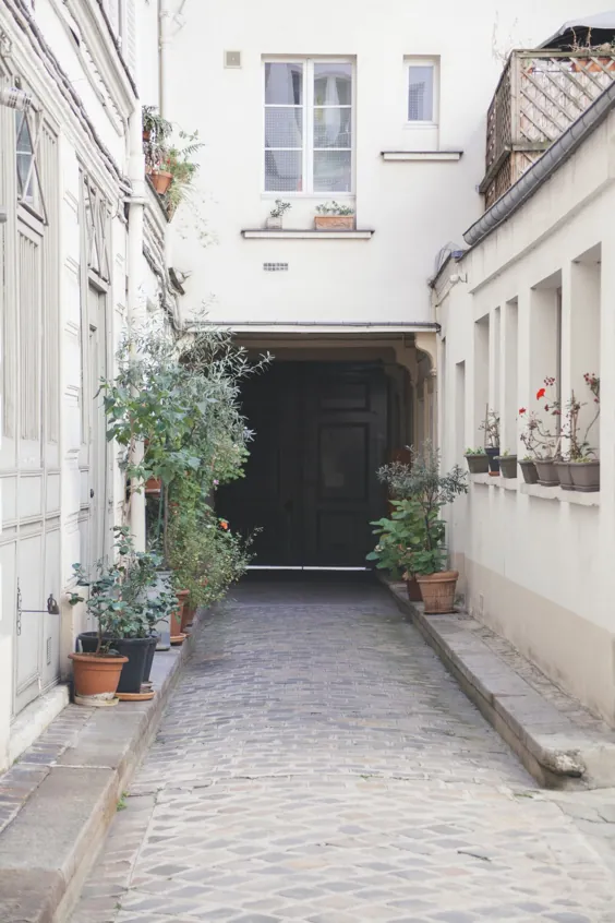 صرفه جویی مدرن: اجاره طراحی شده توسط معمار Lucile Demory در پاریس - Remodelista