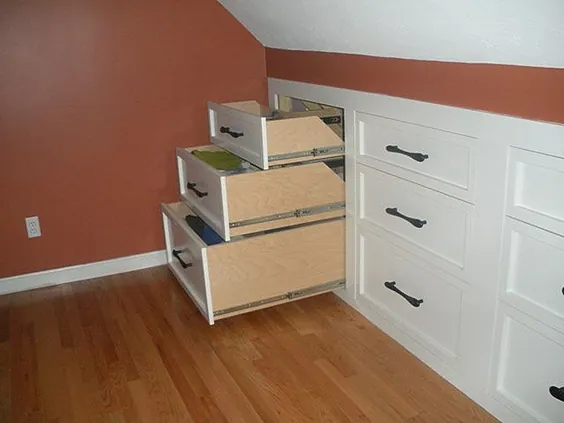 به فضای بیشتری در اتاق کوچک خود نیاز دارید؟  ساخت یکی از این کمدهای داخلی را در نظر بگیرید