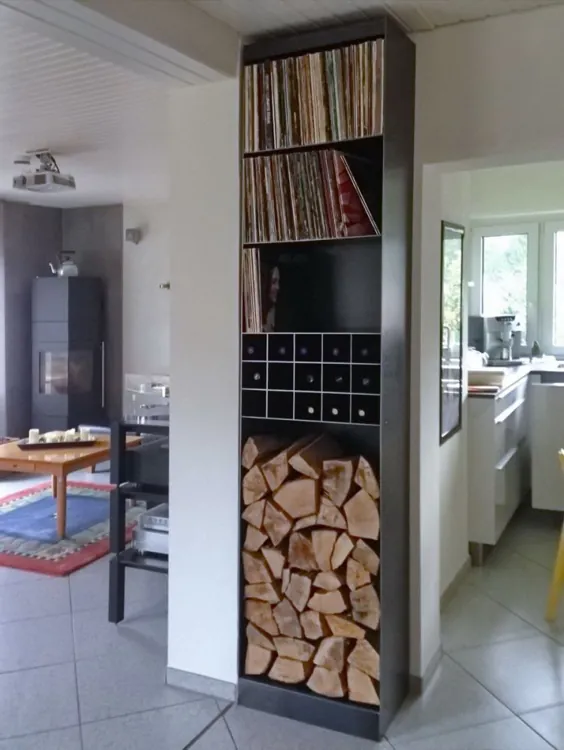 Stahlregal für Kaminholz، Schallplatten und Weinflaschen