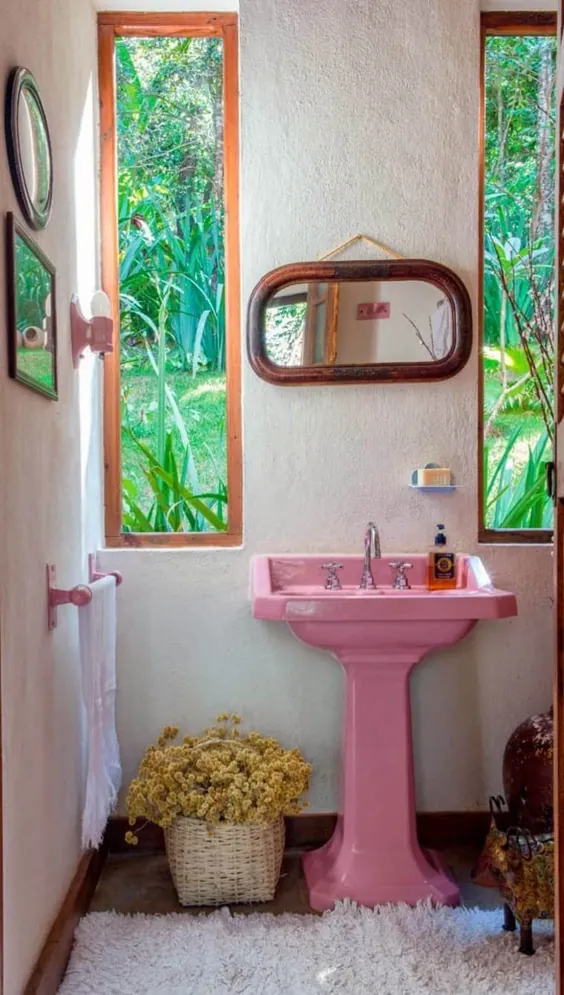 Vintage Goodness: 7 حمامی که وسایل رنگارنگ واقعاً عالی به نظر می رسند