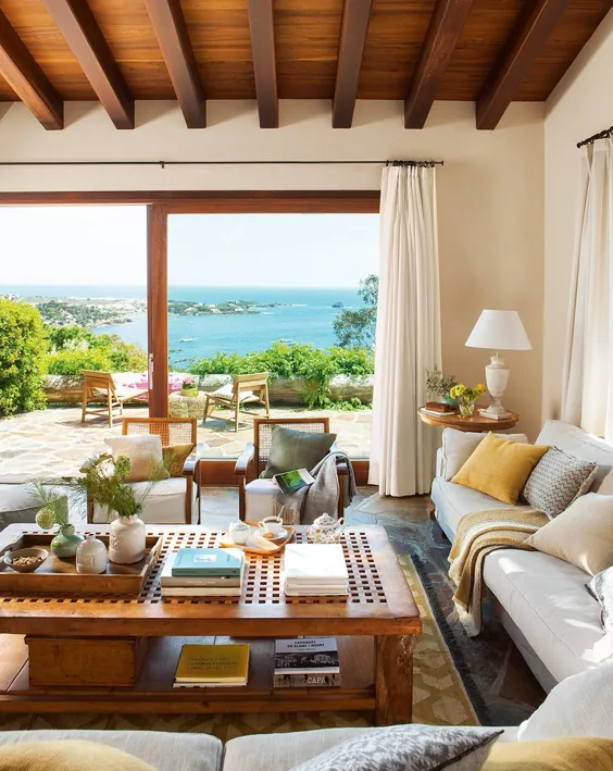 Une maison espagnole avec vue sur mer - PLANETE DECO دنیای خانه ها