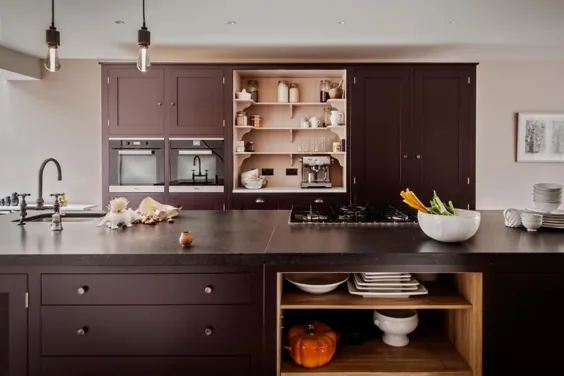 چرا کابینت های آشپزخانه دو رنگ بهترین از همه دنیاهای ممکن است