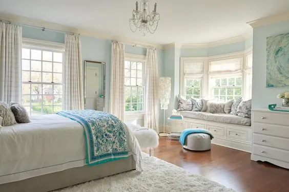 تخت مخملی خاکستری با پتو به سبک سوزانی آبی - انتقالی - اتاق دخترانه