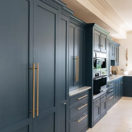 معرفی رنگ آبی در آشپزخانه از Farrow & Ball - Nicholas Bridger