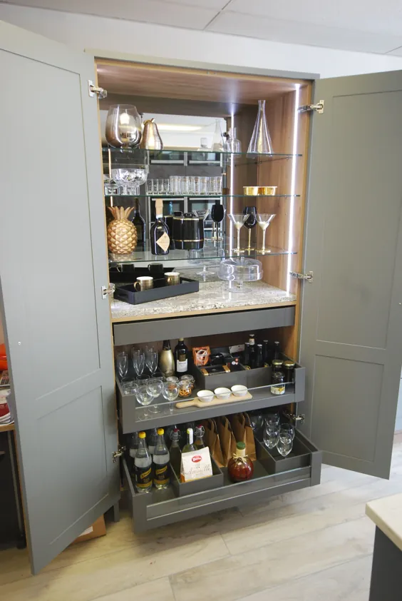 داخلی زعفران - کارشناسان طراحی و نصب آشپزخانه در Guidford