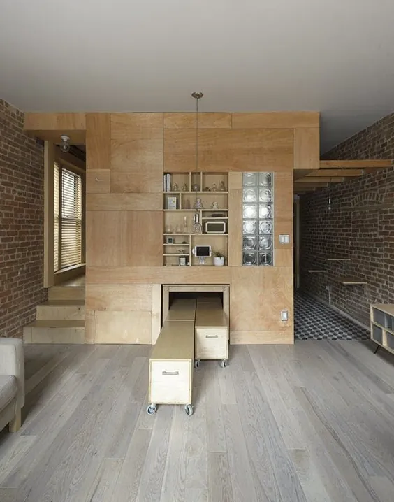 یک آپارتمان کوچک و قابل تغییر در نیویورک همه کارها را انجام می دهد