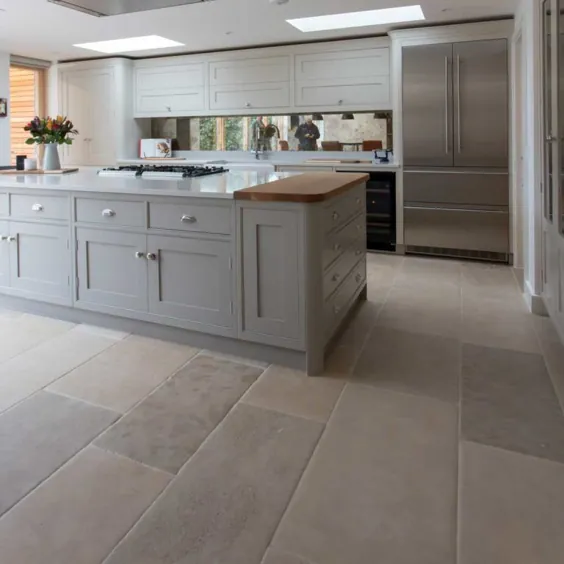 مطالعه موردی: کف سنگی آشپزخانه سنتی برای منزل خانوادگی |  مشاوره سنگ طبیعی