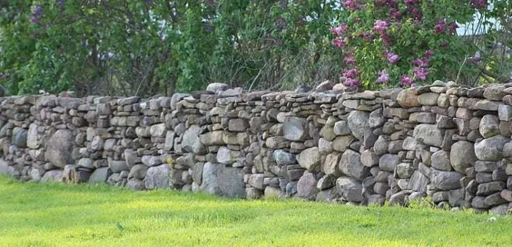 ساخت دیوار سنگی پشته خشک - باغ آب حیاط خلوت