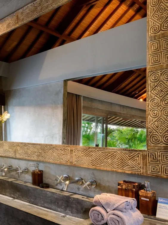 آینه دیواری چوبی حک شده با دست روستیک دکوراسیون بوهمیایی