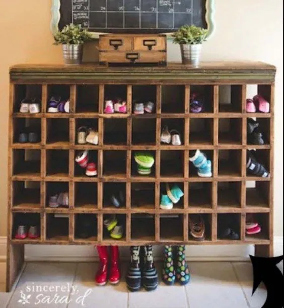 62 ایده ساده برای ذخیره سازی رک کفش DIY که می توانید با بودجه تهیه کنید
