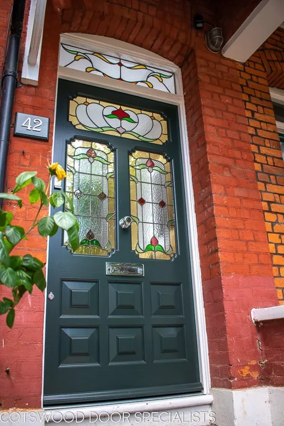 درب ورودی تزئین شده ادواردیان با شیشه های رنگی - درب های Cotswood
