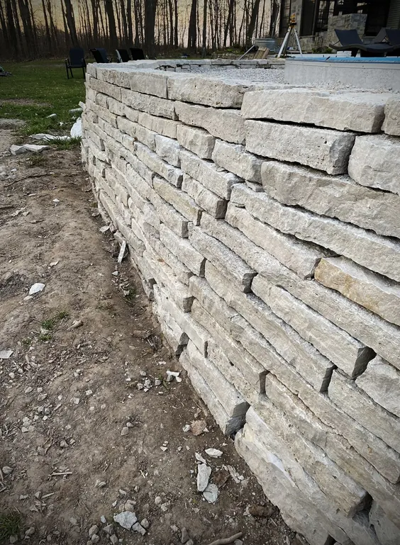 استخر پاسیو در فضای باز محوطه سازی محوطه حیاط محوطه درخواست تجدید نظر دیوار حائل نحوه ساخت دیوار سنگی انباشته