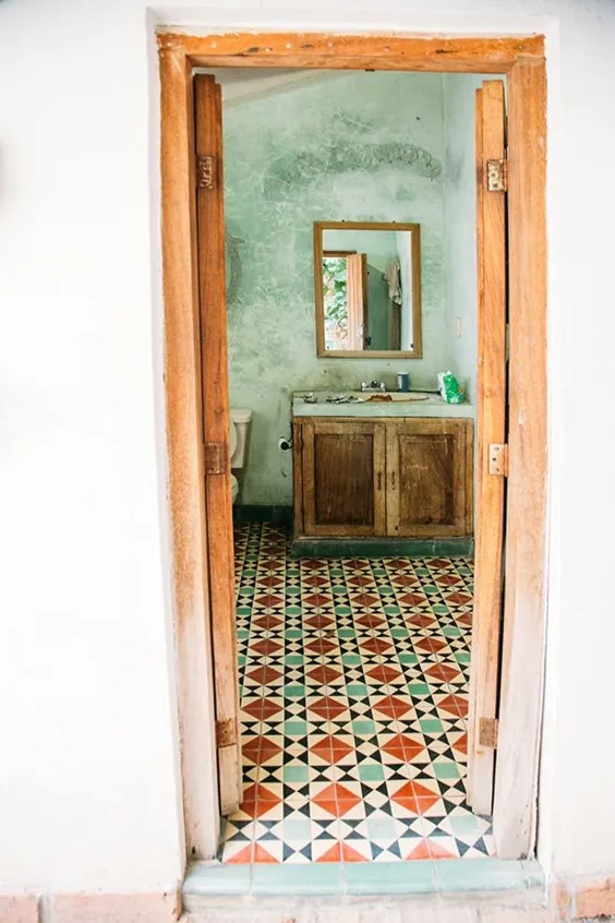حیرت انگیز حمام روستایی مکزیکی-نگاه کنید.  |  جاستینا بلاکنی