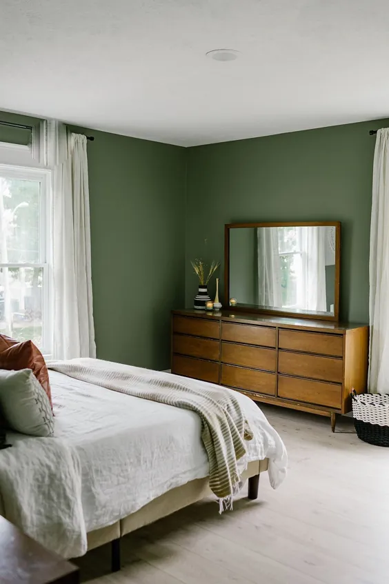 اتاق خواب میهمان سبز Sage ما با مبلمان میانه قرن - میراندا شرودر