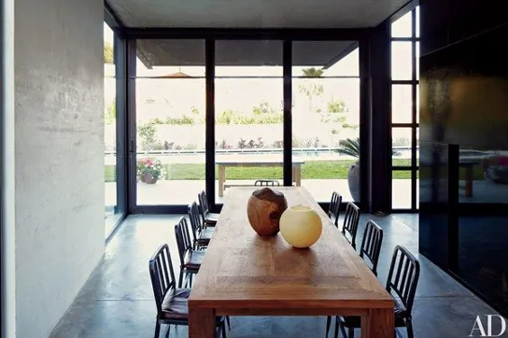 به درون استودیوی خانگی مینیمالیست در اسپانیا نگاه کنید توسط تام کوندیگ |  خلاصه معماری