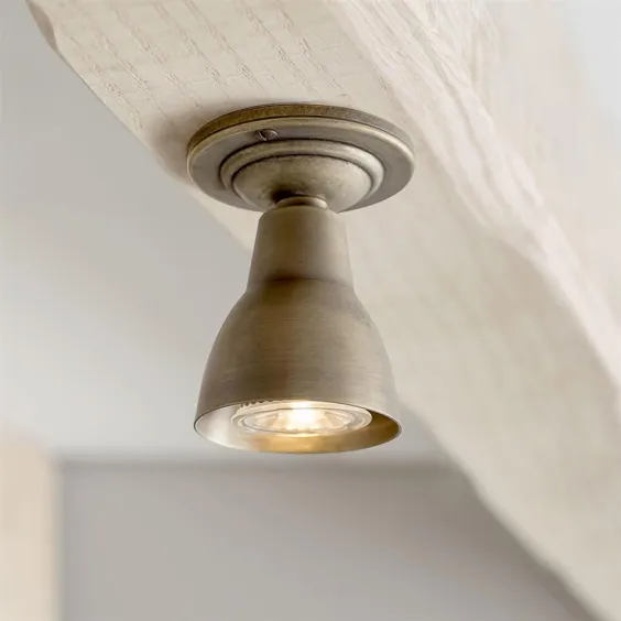 Cranfield Spot Brass Spotlight for Country Cottage Task Lighting توسط جیم لارنس