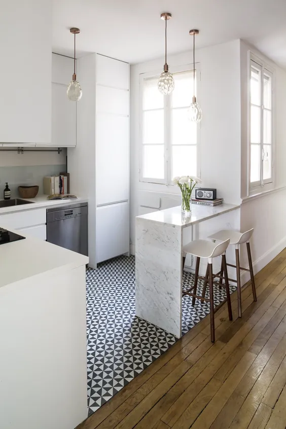 این آپارتمان شیک پاریس ترکیبی کامل از قدیمی و جدید است