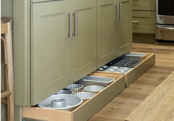 کشوهای Toe-Kick فضای ذخیره سازی پنهانی است که آشپزخانه شما را دگرگون می کند