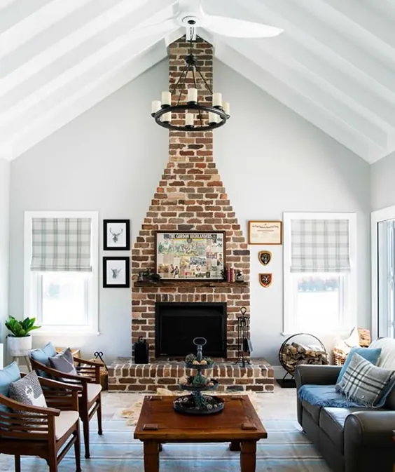 چگونه می توان خانه ای کاملاً مناسب به سبک همپتون با روکش فلزی ایجاد کرد