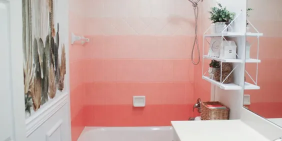کاشی حمام رنگ آمیزی مرجان رنگ آمیزی شده
