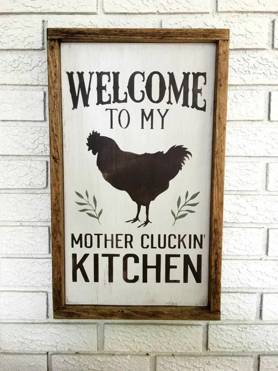 به آشپزخانه مادر من Cluckin ، دکوراسیون آشپزخانه Farmhouse ، تابلوی آشپزخانه مرغ ، دکوراسیون آشپزخانه خنده دار ، تابلوی چوبی روستایی قاب دار خوش آمدید