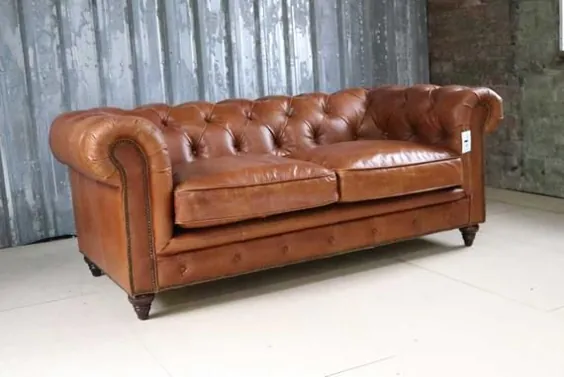 مبل چرمی Chesterfield 2 Seater روکش شده با چرم قهوهای مایل به زرد واقعی Vintage