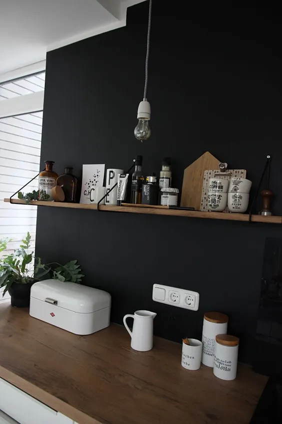Eine schwarze Wand für die Küche |  sanvie.de