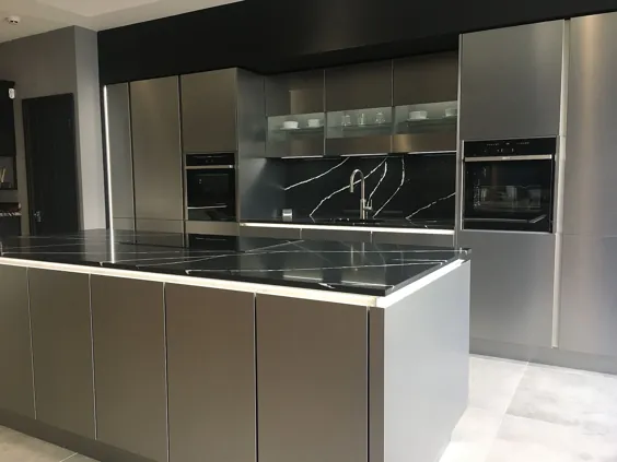 آشپزخانه ها و فضای داخلی هوارد - آشپزخانه خاکستری مدرن