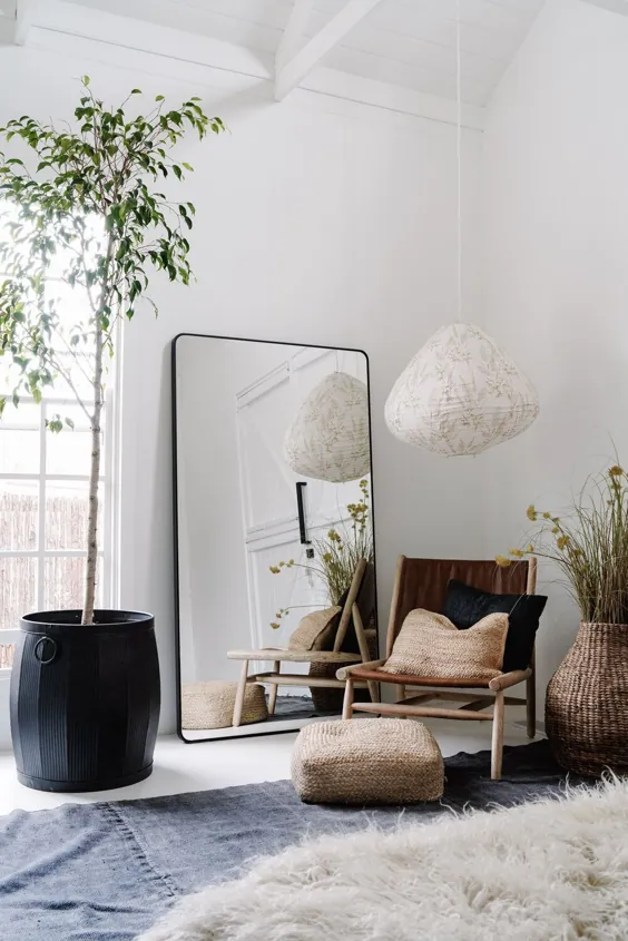 اتاق خواب با آینه و گیاهان عظیم در انبار سفید ، طرح باز - # اتاق خواب # آینه