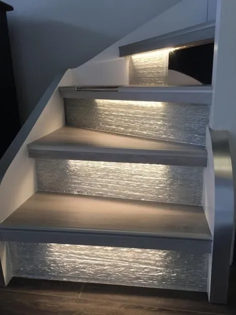 laclairer un escalier avec des LED: 5 ایده آسان و تمایل