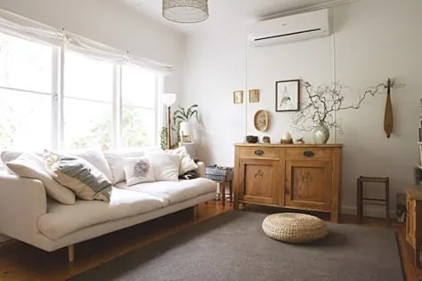 این خانه استرالیایی سبک طبیعی خاکی است و با مینیمالیسم مدرن مطابقت دارد