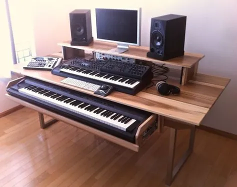 میز استودیو برای واحدهای قفسه و ایستگاه کاری صوتی + ویدئویی تولید W / صفحه کلید