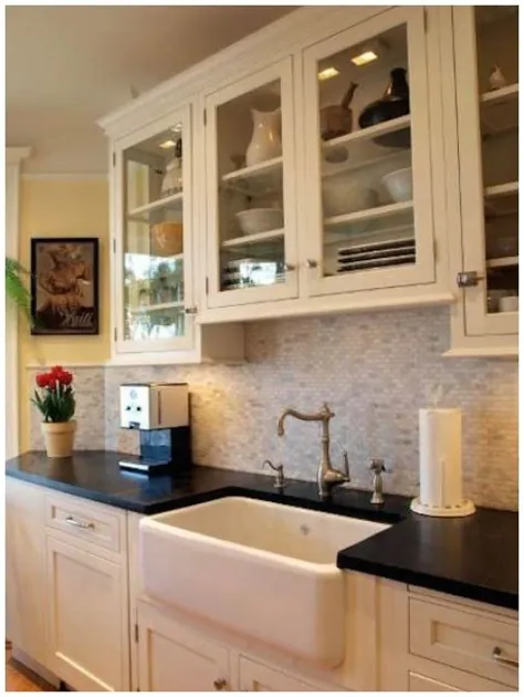 گزینه هایی برای طراحی آشپزخانه بدون پنجره روی ظرفشویی