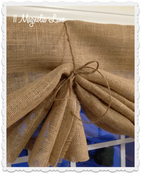 آموزش: نحوه ساخت Valance پنجره Burlap بدون دوخت | 11 مگنولیا لین