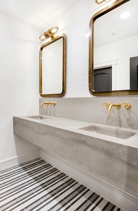 غرور ظرفشویی دوتایی شناور بتونی با شیرهای طلای براق - مدرن - حمام