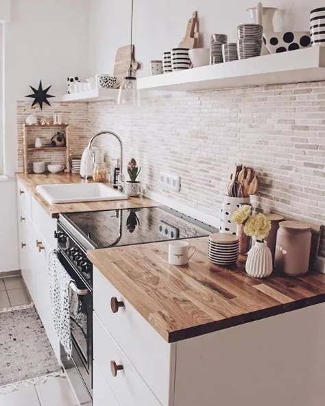 در زیر نور زیبای صبحگاهی بالای این آشپزخانه چرخید @ home.interior.magazin