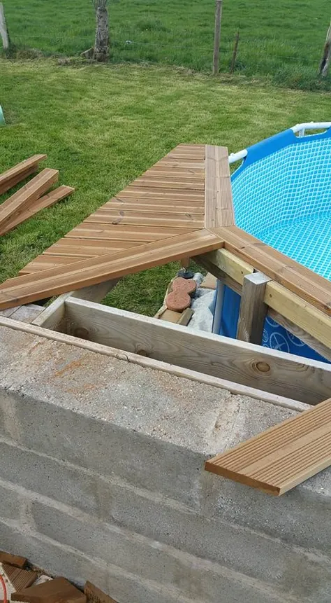 Piscine et spa: - Habillage piscine autoporté intex